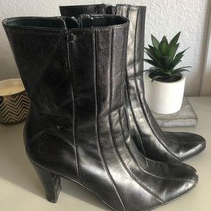 Antonio Melani black leather boots SIZE 7